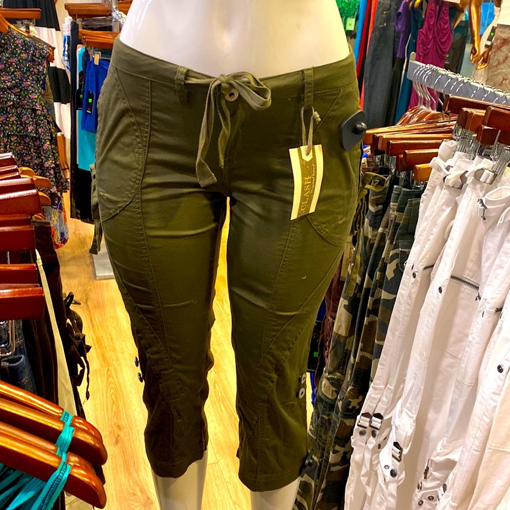 Army green capris